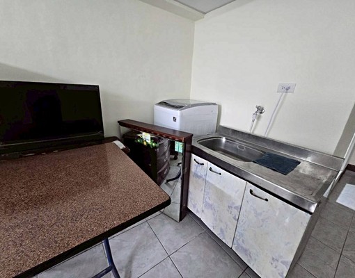 免仲介費可租補-七賢整理全配景觀套房-五泰小菁- - Image 5