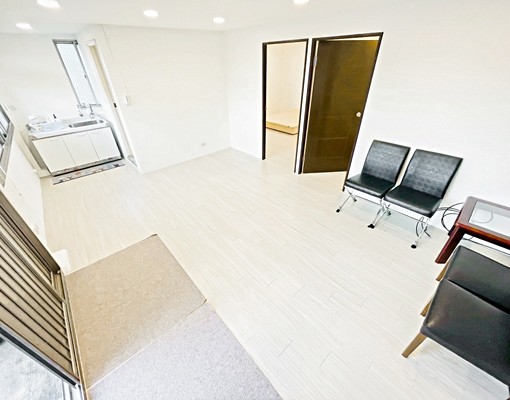 捷運西湖【採光2房2廳】新裝潢★有陽台★衛浴開窗 - Image 2