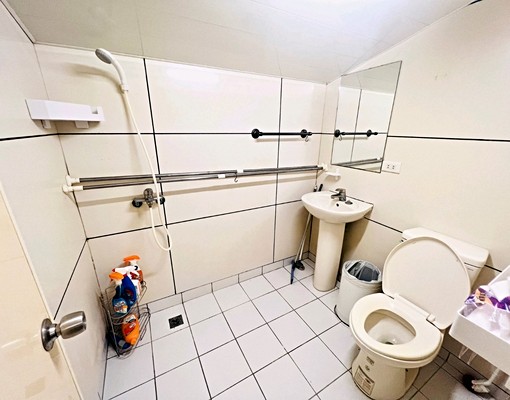 六張犁/麟光,格局方正,超大空間套房,有廚房,獨立洗/陽台 - Image 4