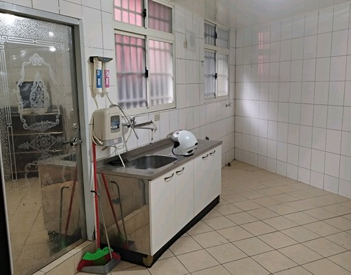 板橋南雅西路整層住商辦皆宜「仲介勿擾」 - Image 4