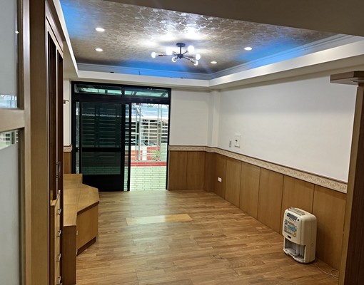 鄰近廟口.三坑火車站.平地巷內1樓出租.門口可停機車 - Image 4