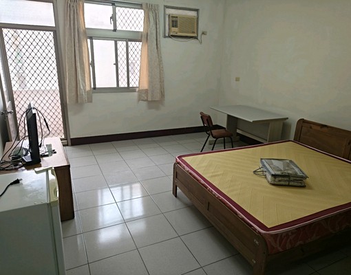 近園區10坪陽台大套房室內機車位 - Image 3