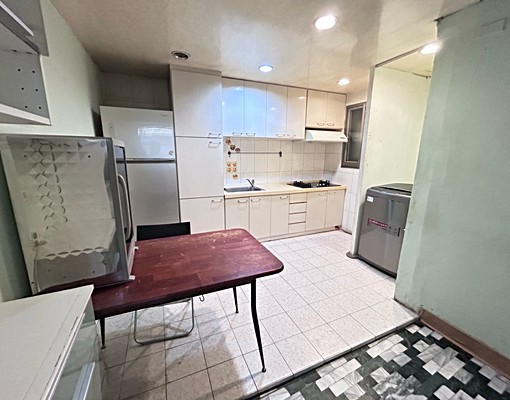 🏡公寓3+1房｜捷運菜寮站｜家俱全配｜代收包裹垃圾｜可寵物 - Image 9