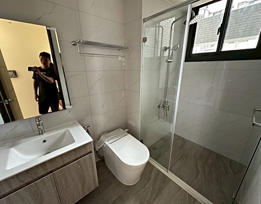 大里全新兩房休旅車位可租補管理室收發包裹 - Image 3