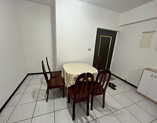 經國家樂福旁高樓景觀三房 - Image 2