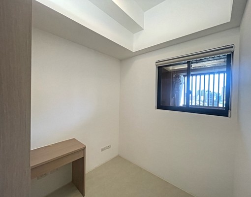 重劃區水岸旁大都會公園新裝潢獨棟兩房 - Image 4