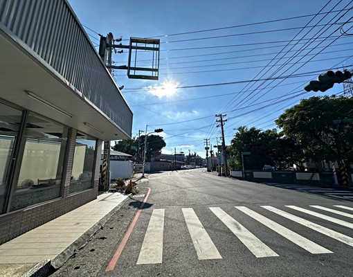 歸仁近長榮大學長榮路一段三角窗金店面出租 - Image 3