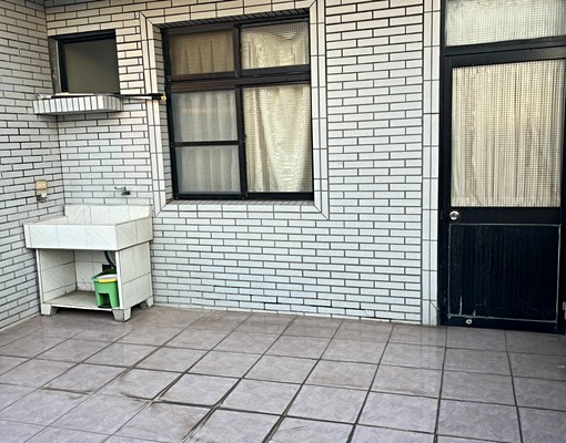 地點交通便利,生活機能佳,四層透天整棟出租 - Image 9