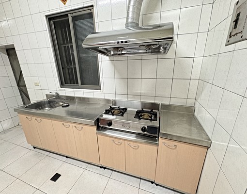 松興漢民商圈透天採光4房近小港森林公園高餐大📞愛窩 - Image 4