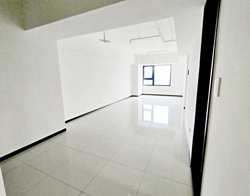 ✨近OUTLET✨全新未入住✅家具可談✅三房附平車 - Image 2