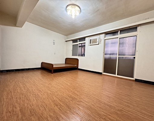 可租補，三房兩廳兩衛，前後陽台，近四號公園大坪數公寓。 - Image 3