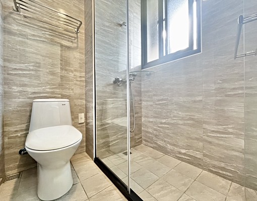 全新🌟可貓電梯室內機車位🌟雙租補秒殺 - Image 11