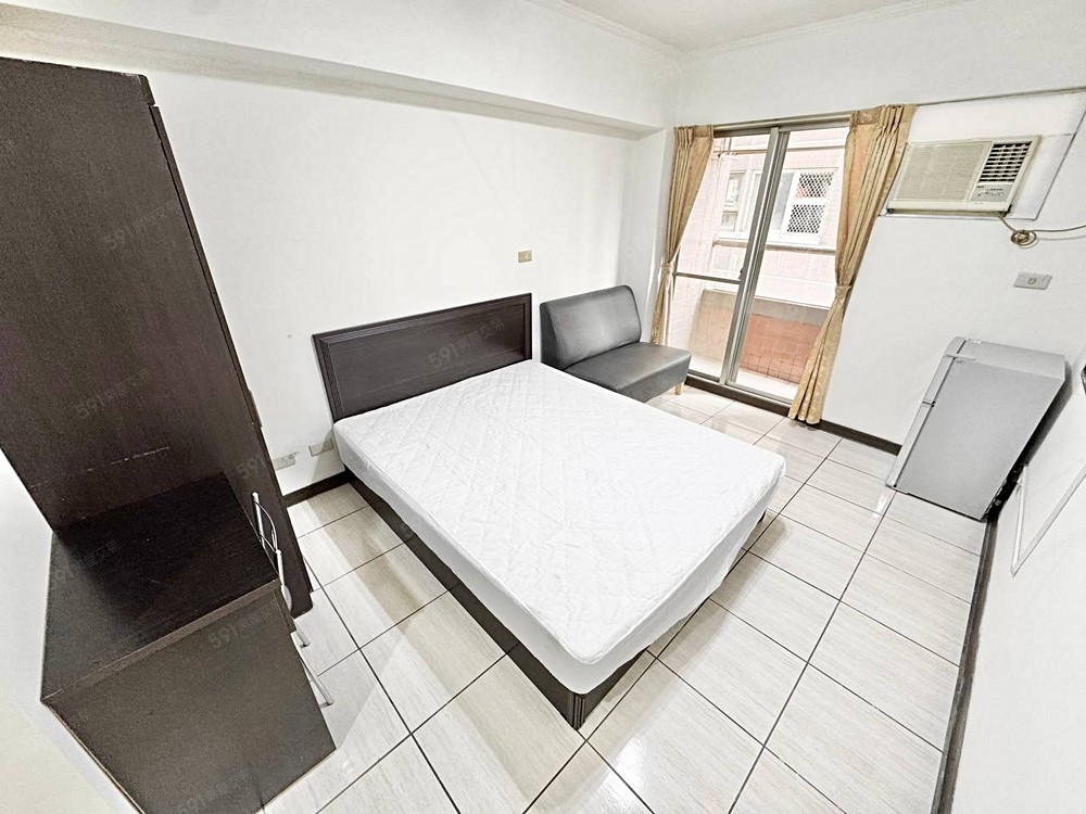 王室🥇職業友善✨近捷運✨台水台電✨電梯管理員🉑租補 - Image 1