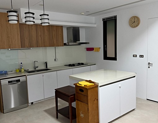 全新電梯透天套房｜大遠百．清大南大校區・國泰醫院・城隍廟商圈 - Image 7