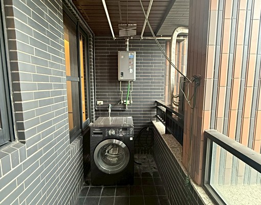 質感巨人兩房!!!!!!!!含平面停車位 - Image 1