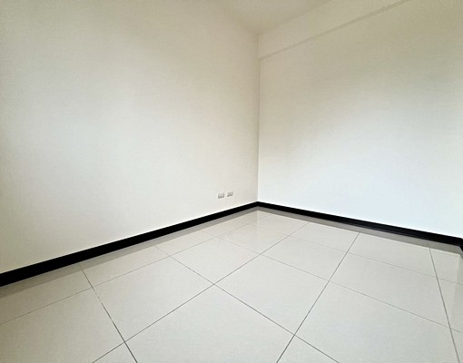 經國重劃區。質感好全新兩房車。台北通勤便利。 - Image 11