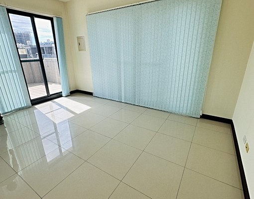 透天!!四房!!獨立衛浴!雙車位!! - Image 13