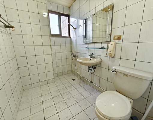 亞灣夢時代/獅甲國宅面台鋁景觀美三房+平面車位 - Image 8