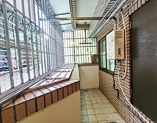 亞灣夢時代/獅甲國宅面台鋁景觀美三房+平面車位 - Image 12