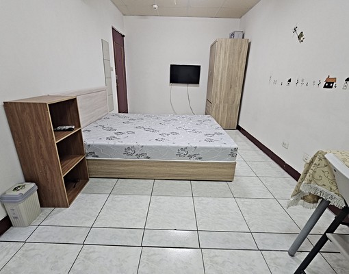 實踐路★中原★超值光感套房★電3.8元★可租補 - Image 1