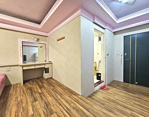 礁溪轉運站♨️長榮溫泉大套房♨️溫泉公園旁❰永慶青樺❱ - Image 9