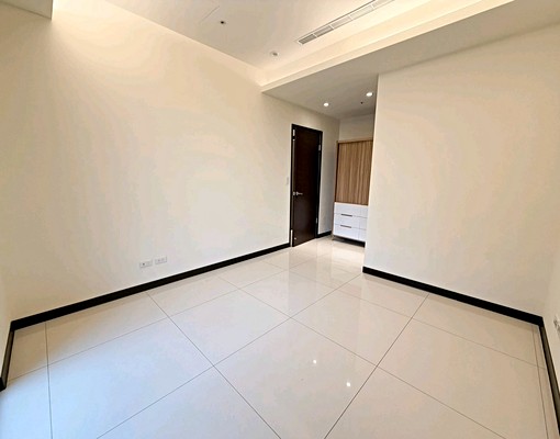 可寵/稀有釋出學區房/鬧中取靜/三房平面車位 - Image 5