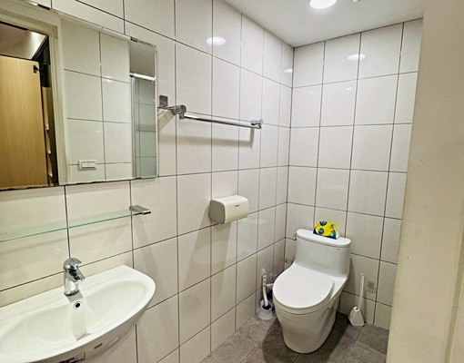 景安裝潢美三房/低樓層/可租補/家俱電可談 - Image 8