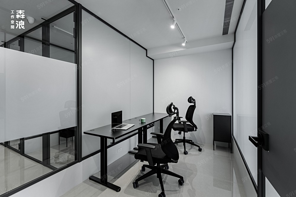 獨立辦公室 2-3 Person Suites