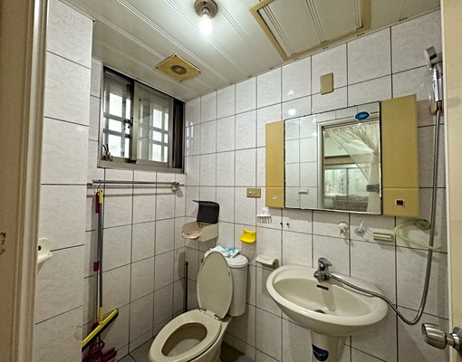 中興路電梯四房二衛浴 - Image 14