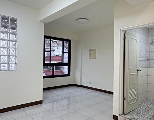 5樓透天雙車庫豪別墅享受長庚醫院高雄果嶺自然公園的便利 - Image 15