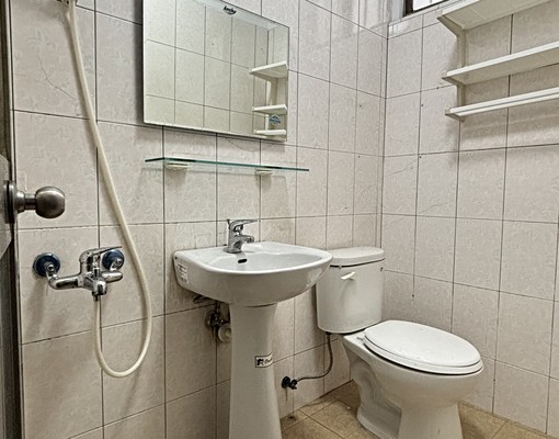 近臨海工業區歡迎公司戶承租整棟透天厝 - Image 7