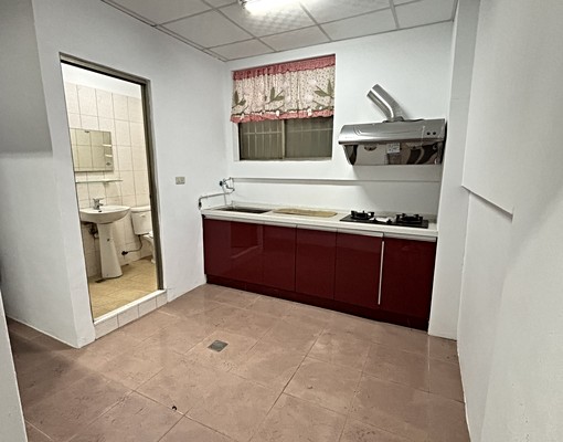 近臨海工業區歡迎公司戶承租整棟透天厝 - Image 5