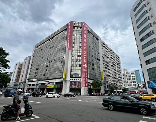 西區民權路✨台中教育大學世華金融大樓✨4房出租 - Image 3