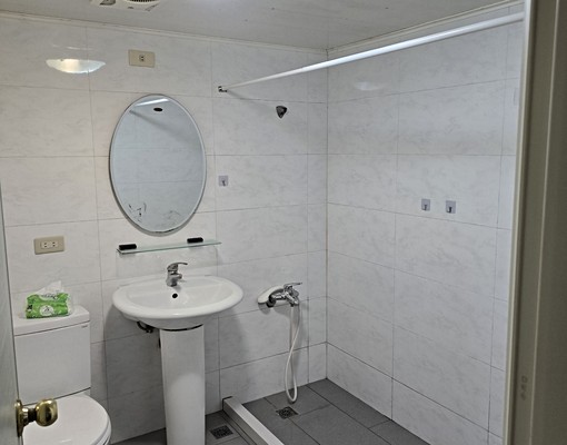 西區民權路✨台中教育大學世華金融大樓✨4房出租 - Image 13