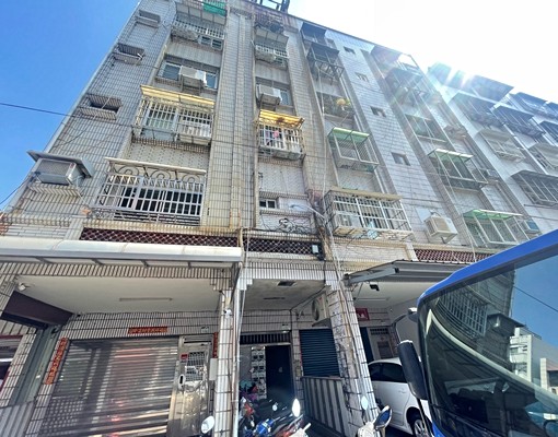 前鎮草衙全新溫馨裝潢超大三房家具電全 - Image 13