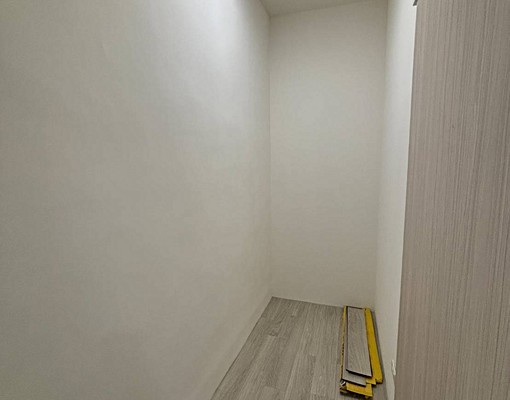 老公寓重新整修,交通便利,近學區,生活機能佳,可租補。 - Image 10