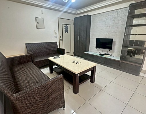 (W8)兩大房兩大廳一衛豔麗廚具設備雙門禁管制 - Image 1