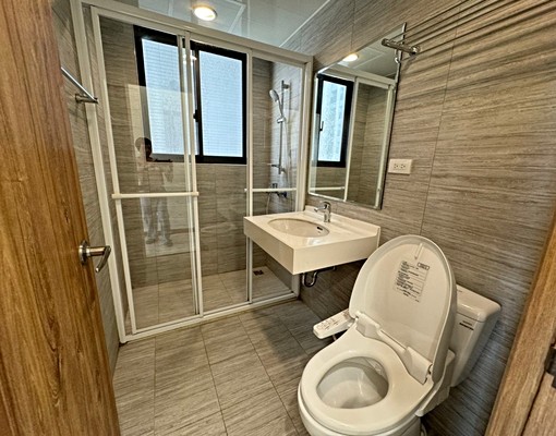 {遠雄之星7]朝西視野戶3房全配租金18500元含車不含管 - Image 11