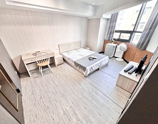 近勤美草悟道♡電梯管理員收包裹♡可貓♡含網路飲水機子母車 - Image 1