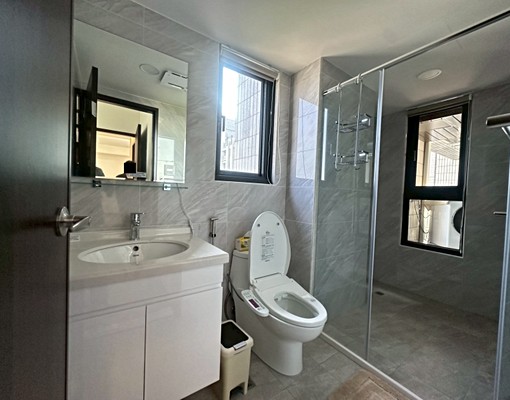 出租!!湖子內全新高樓層景觀三房 - Image 6