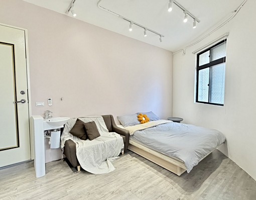 捷運中和站可租補天然氣熱水器近好市多 - Image 1