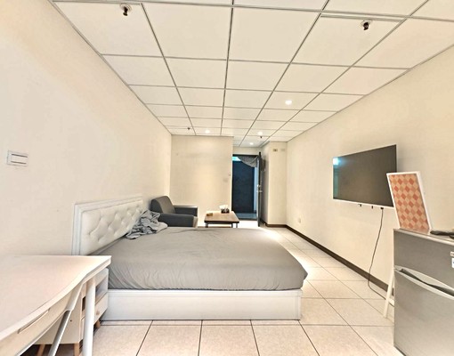 中科大🔥可貓🔥台水電🔥可雙租補🔥陽台獨洗🔥超大空間 - Image 2