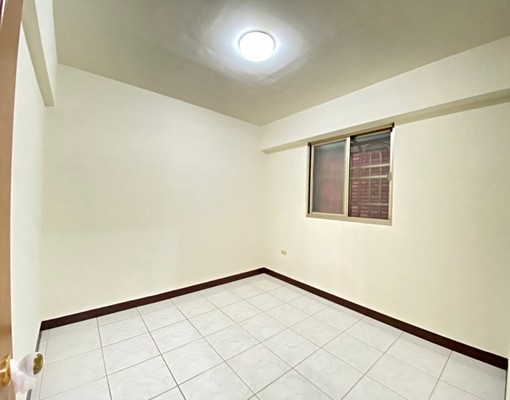 ●寧靜社區●寬敞明亮●近中正路●生活機能佳● - Image 4