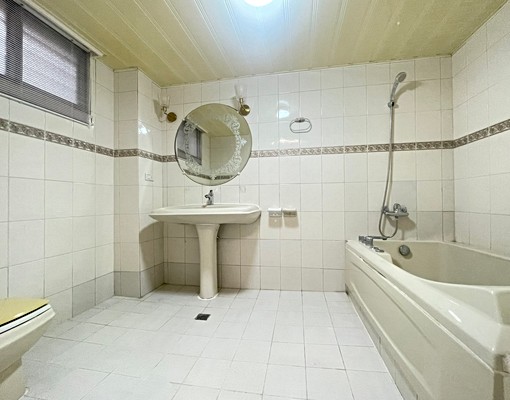 精誠公益商圈3房2廳3衛/雙車位#大坪數 - Image 12