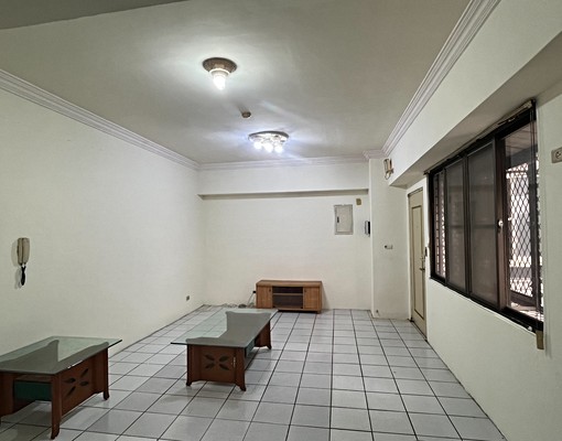 採光通風佳🧡四房兩廳🧡鄰近學區、公園、超市🧡購物便利 - Image 1