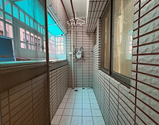 近捷運四維國小站3房含平車含管💫可租補💫 - Image 9