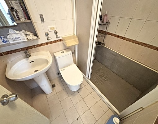 可寵✨超大空間好利用✨傢俱全配平車✨近74交通超方便✨ - Image 9