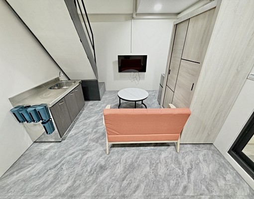 兩房樓中樓☀️可租補💰有電梯🛗近漢口路西屯路 - Image 2