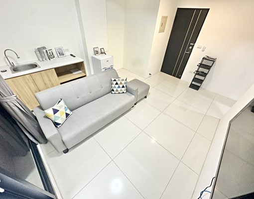 一中👑一房一廳👑租補👑陽台獨洗曬👑流理台👑乾溼分離 - Image 2