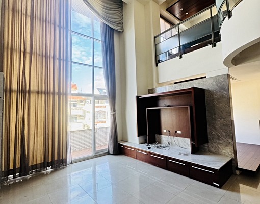 文心南一路地坪95坪可分層出租或整棟大樓出租 - Image 7